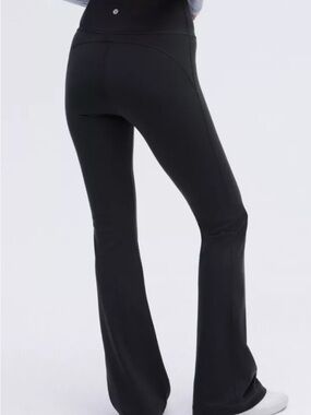 Lululemon Groove Nulu Super-High-Rise Flared Pant Black Size 4